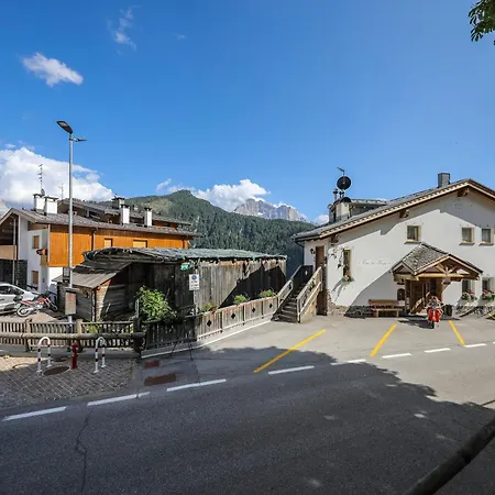 Cesa Dele Angele Colle Santa Lucia